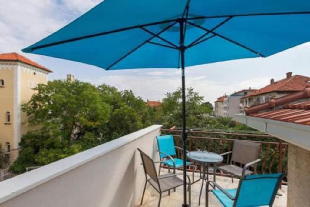 Beach Apartment Bacvice Split Exterior photo